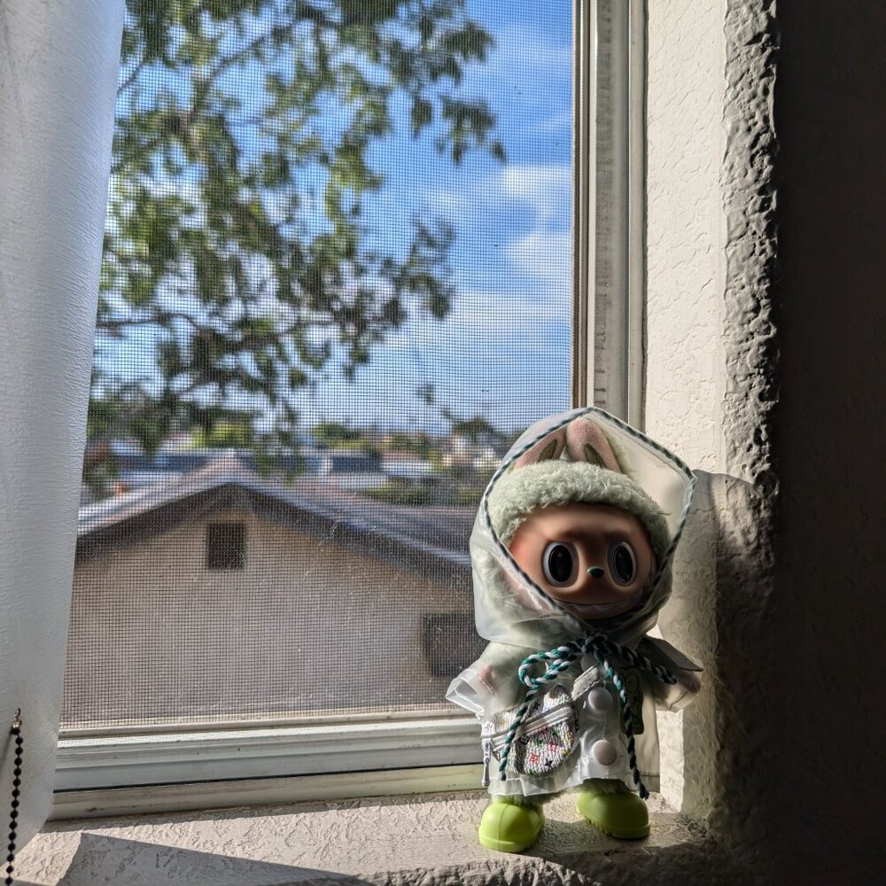 Mini Keroppi Raincoat & Rain Boots - Labubu Doll Clothes | Tiny Fashion - Picture 9 of 14